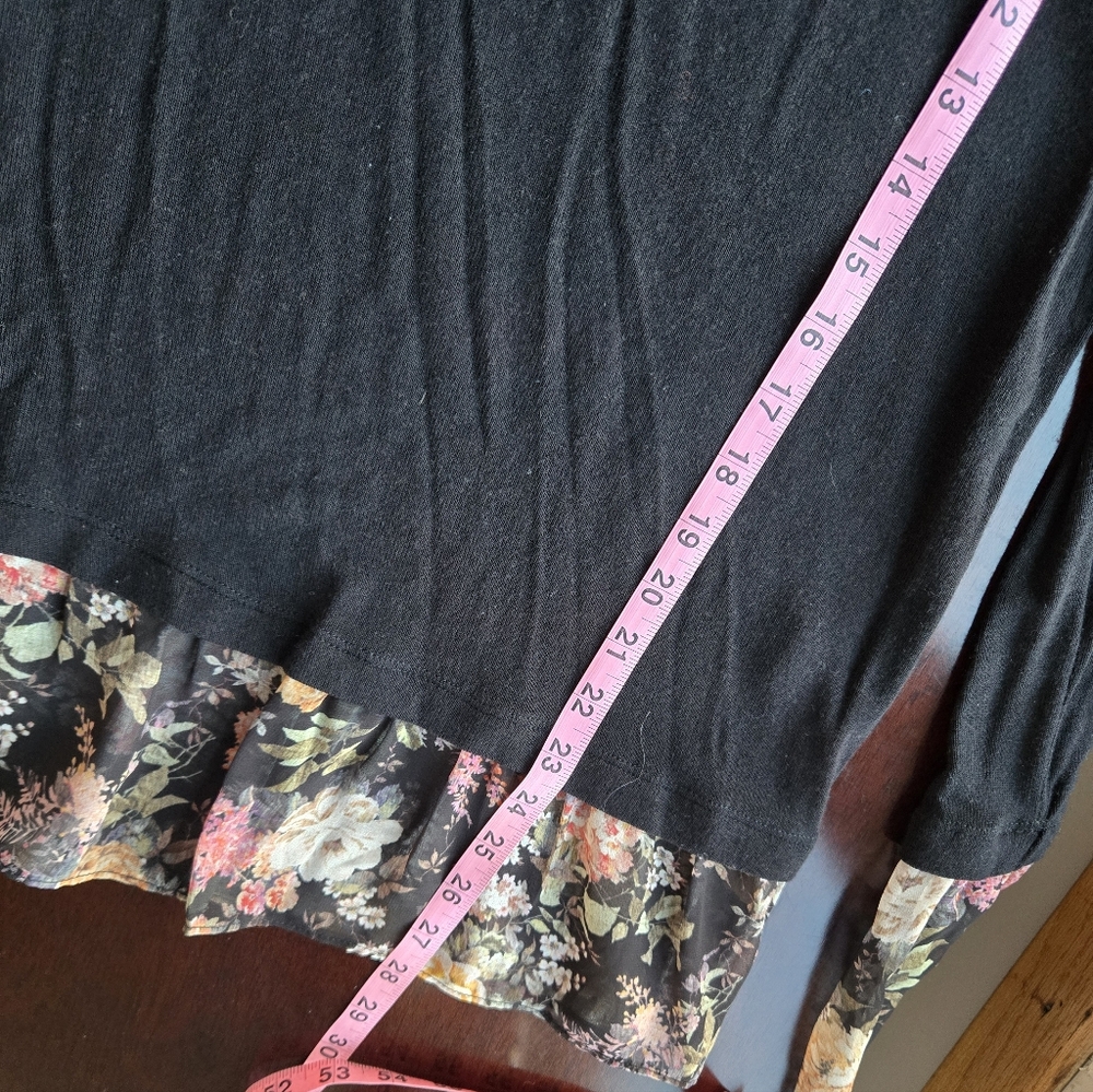 Bailey 44 Black Long Sleeve Top with Floral Chiffon Tiered Hem & Cuffs - Size Me - Picture 8 of 9